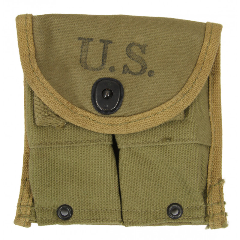 Pouch, Magazine, M1 carbine, Arnold MFG. Co., 1944 Pouch, Magazine, M1 carbine, Arnold MFG. Co., 1944