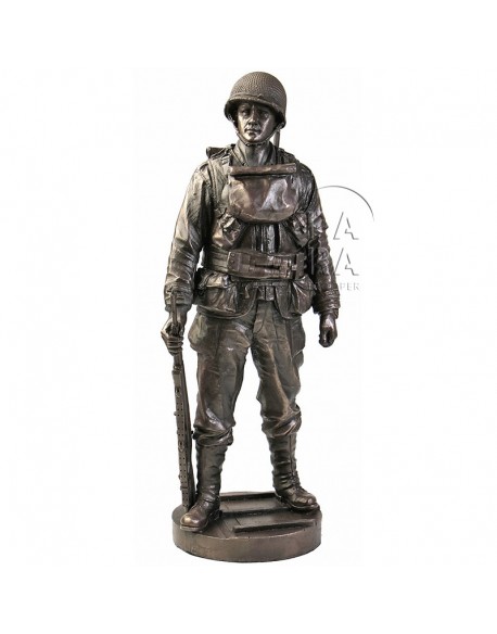 Statue U.S. Infantryman Assault Boat Team - Normandy Statue U.S. Infantryman Assault Boat Team - Normandy