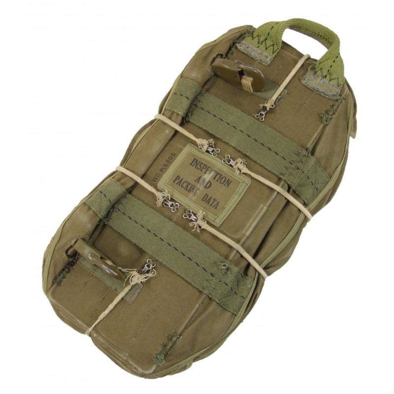 Parachute ventral T5, PIONEER PARACHUTE CO., Inc., 1943