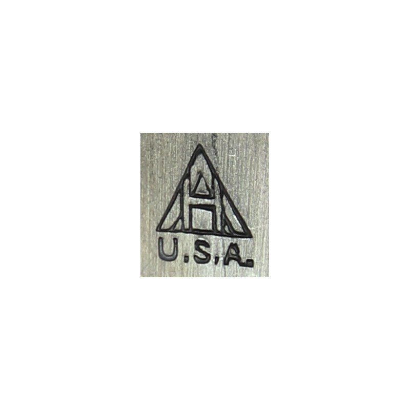 File, Nail, US