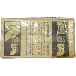 Bandage, Compresses, US Navy, Item No. 140 S-23194A, 1943, Corpsman