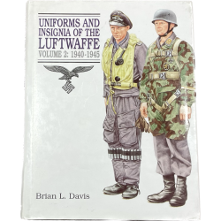 Livre, Uniforms and Insignia of the Luftwaffe Volume 2: 1940-1945