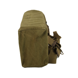 Manpack Signal Carrier No. 3, British, 1944