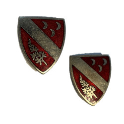 Paire de crests, 7th Field Artillery Regiment, 1st Infantry Division