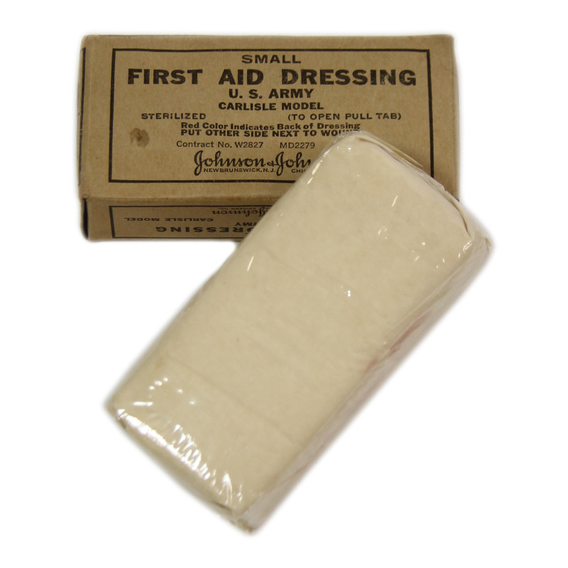 FirstAid Dressing, Small, Carlisle, Johnson & Johnson