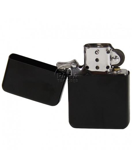 Briquet type ZIPPO, noir