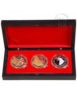 Box, 3 coins, commemoratives