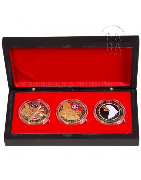 Box, 3 coins, commemoratives