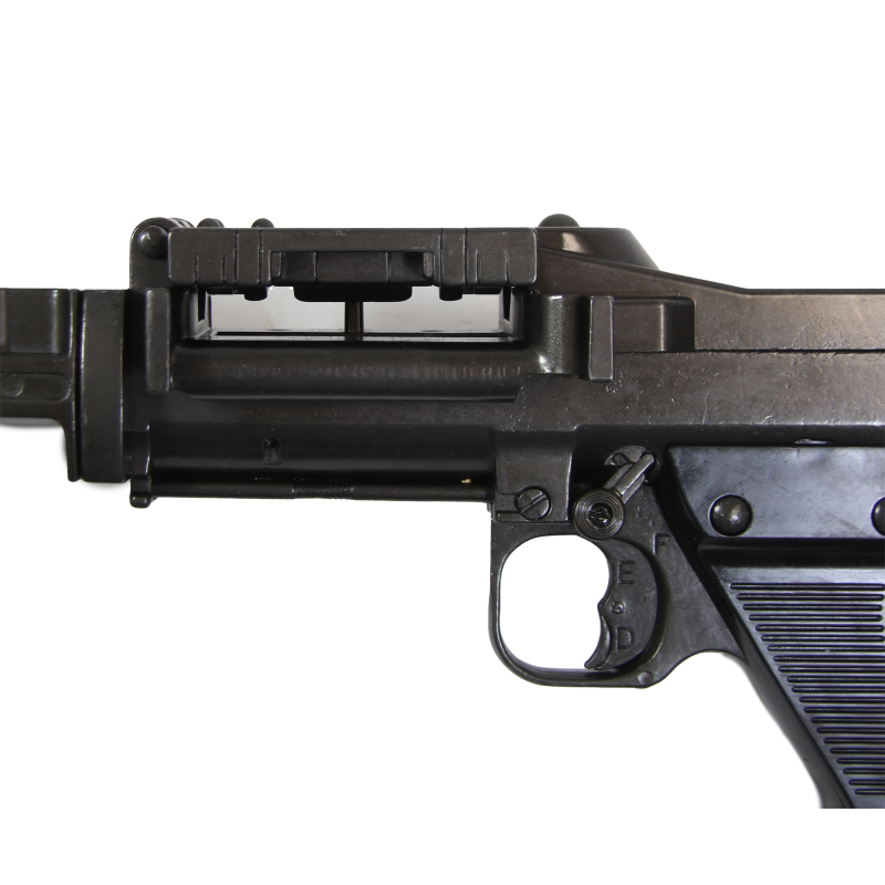 Mitrailleuse allemande MG 34, capot mobile, visée AA