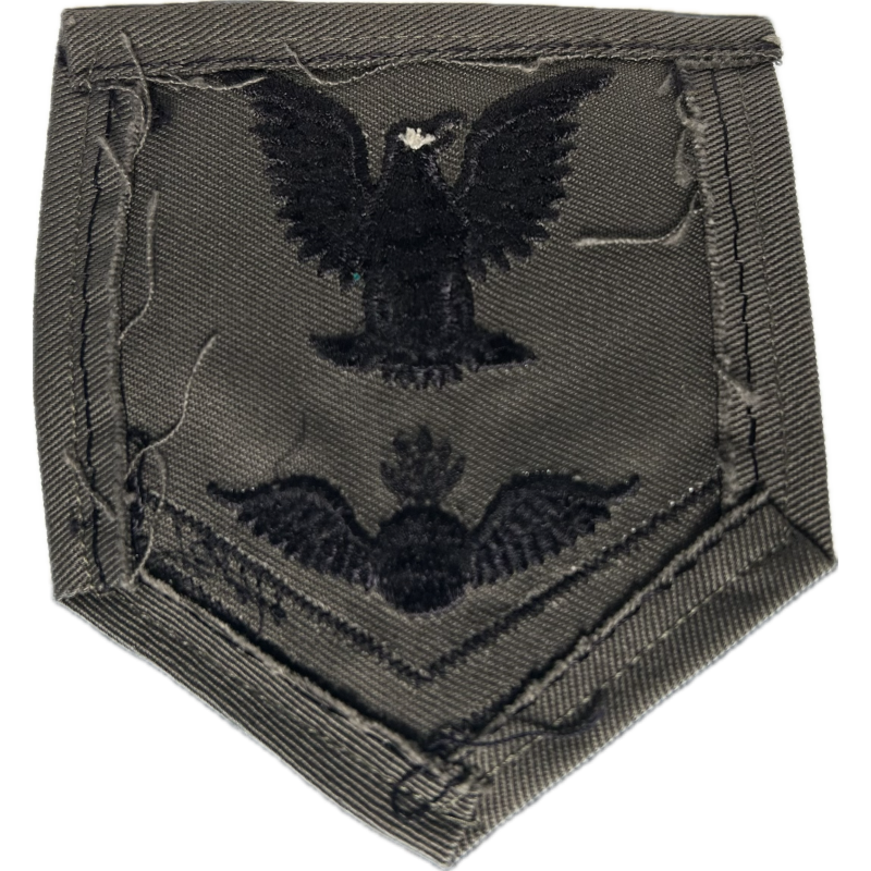 Insignia, Aviation Ordnanceman 3rd Class Petty Officer, US Navy, Gray