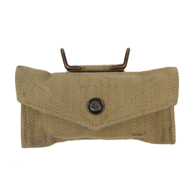 Pochette à pansement M-1934, British Made, BAGCRAFT LTD. 1943, avec pansement Pochette à pansement M-1934, British Made, BAGCRAFT LTD. 1943, avec pansement