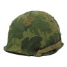 Casque M1, complet, avec couvre-casque Mitchell, Lt. Wroebel, Viêt-Nam, 1965 Casque M1, complet, avec couvre-casque Mitchell, Lt. Wroebel, Viêt-Nam, 1965