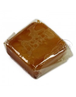 Caramel, Charms