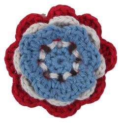 Broche fleur, au crochet