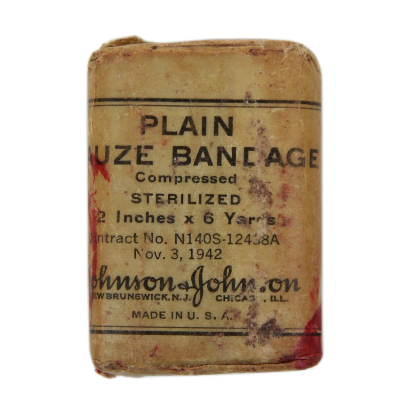 Pansement, Plain Gauze Bandage Compressed, No. N140S, 1942, US Navy corpsman