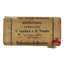 Plain Gauze Bandage Compressed Sterilized, No. N140S, Johnson & Johnson 1942, US Navy corpsman