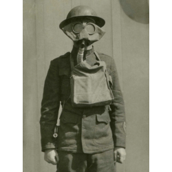Masque à gaz, US Army, dans sa housse, Cpl. Walter Baker, Co. A, 307th Military Police, 82nd Infantry Division, AEF