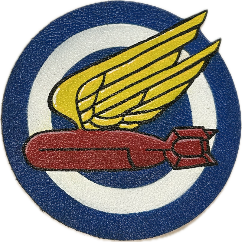 Insigne de poitrine, 509th Bombardment Squadron, 351st Bombardment Group, 8th Air Force, en cuir Insigne de poitrine, 509th Bombardment Squadron, 351st Bombardment Group, 8th Air Force, en cuir