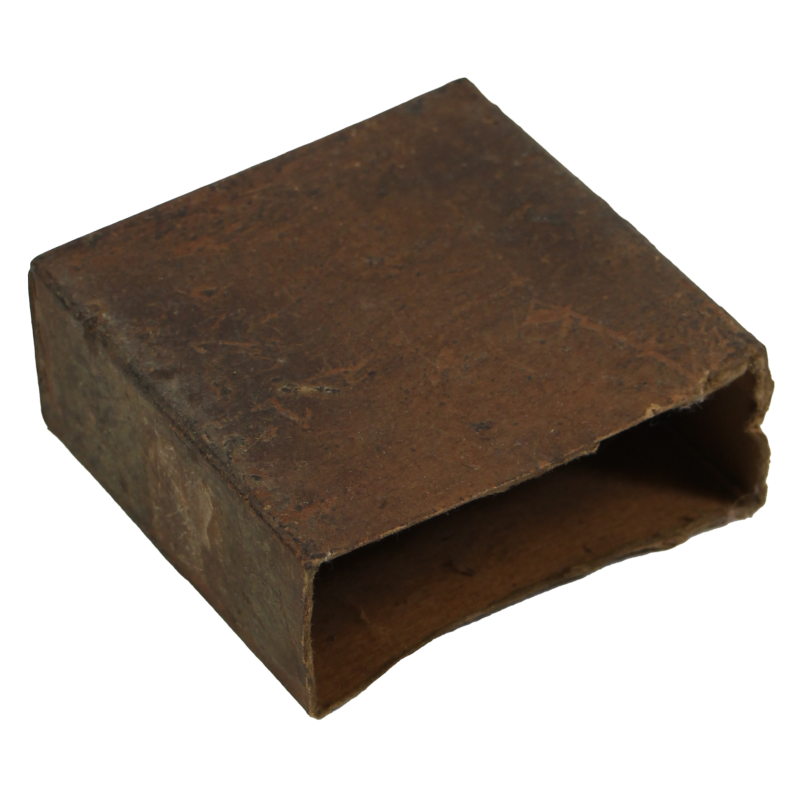 Demi-boîte de ration K, couvre-bouche de canon, fusil M1 Garand Demi-boîte de ration K, couvre-bouche de canon, fusil M1 Garand