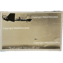 Carte postale, Douglas C-47 Skytrain, parachutistes