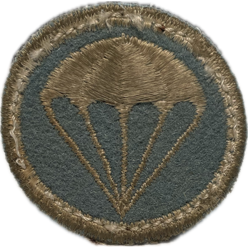 Insigne de calot parachutiste, feutre Insigne de calot parachutiste, feutre