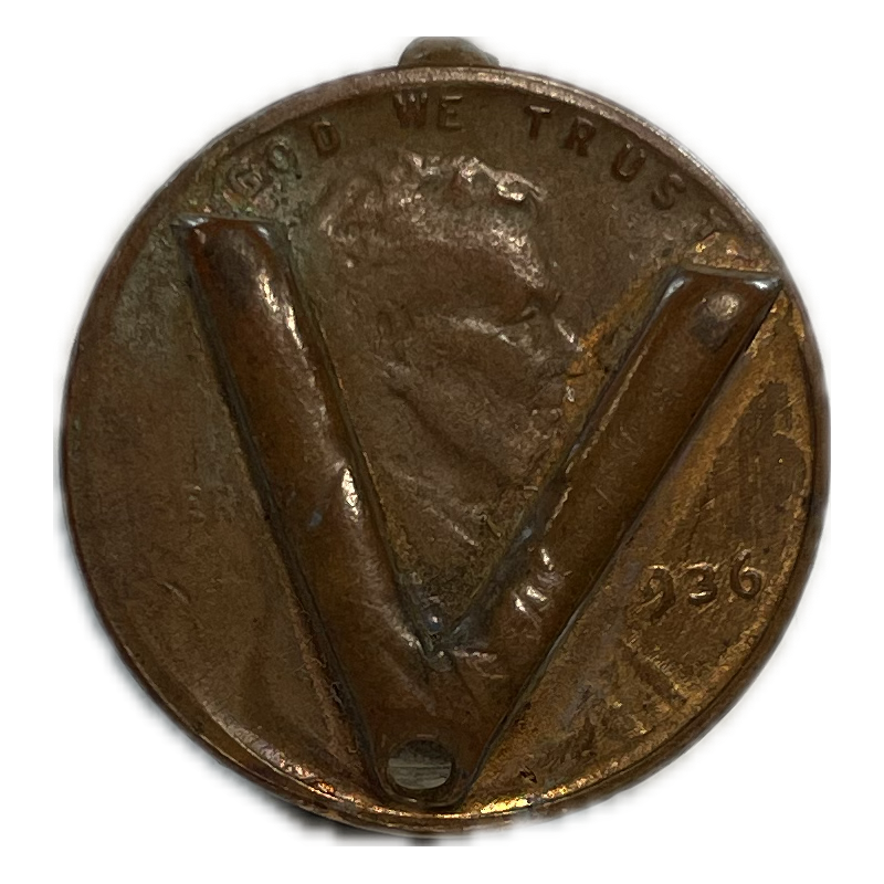 Broche, pièces de 1 cent, V is for Victory, 1936 Broche, pièces de 1 cent, V is for Victory, 1936