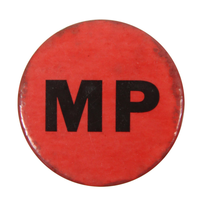 Badge à épingle, MP, Military Police, rouge Badge à épingle, MP, Military Police, rouge