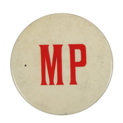 Badge à épingle, MP, Military Police, blanc