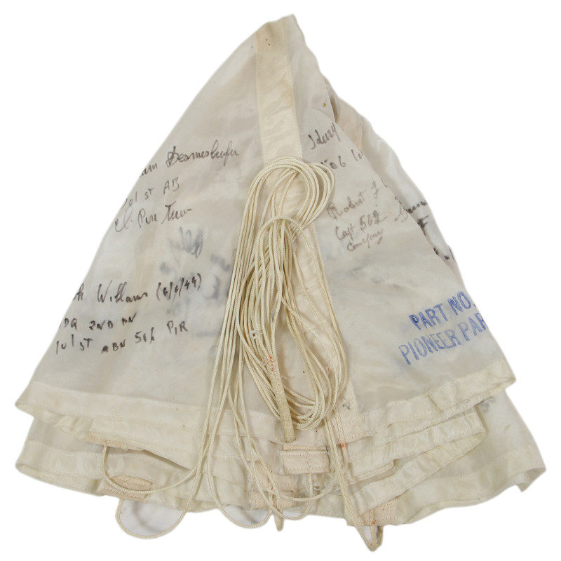 Pilot Chute, for Parachute Canopy, USAAF, 1943, Autographed by 101st Airborne Division Veterans
