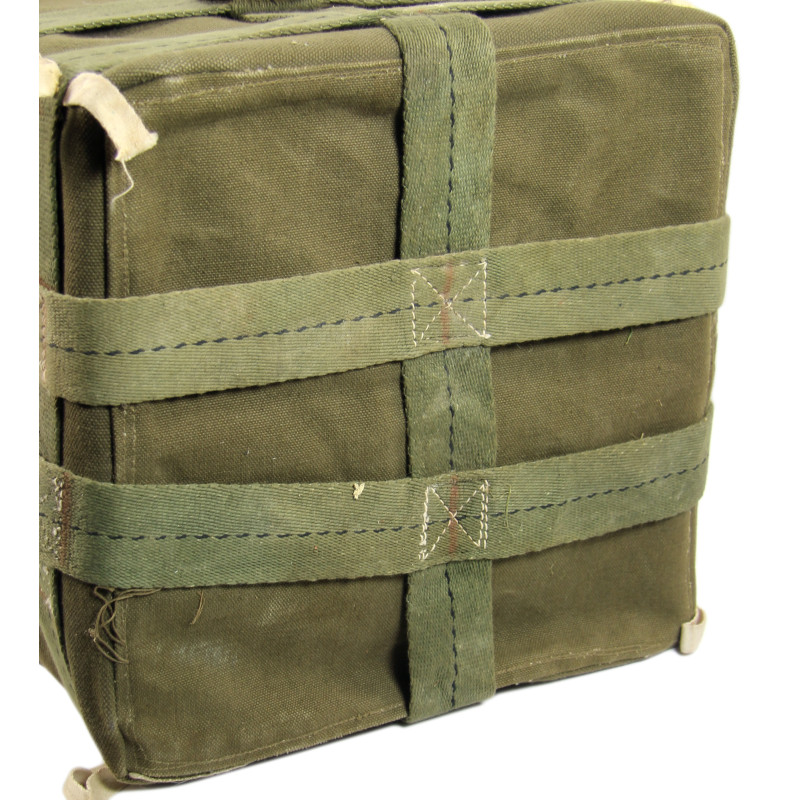 Container, Aerial Delivery, Type A-6, USAAF, Airborne