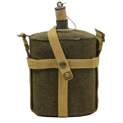 Canteen, Canadian, with 'Skeleton' Carrier, 1943