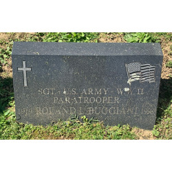 Brassard médical et laissez-passer, T/3 Roland Buggiani, Medical Detachment, 505th PIR, 82nd Airborne Division, ETO