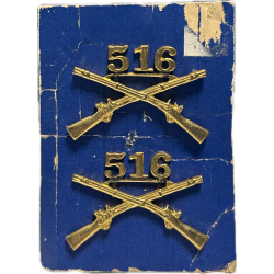 Paire d'insignes de col officier, 516th Airborne Inf. Regt.