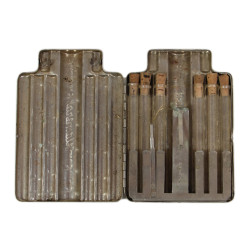 Boîtier pour seringue hypodermique, US Navy Medical Department, BECTON, DICKINSON & CO.