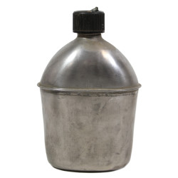 Canteen, US, Complete, with USMC Cover, P2