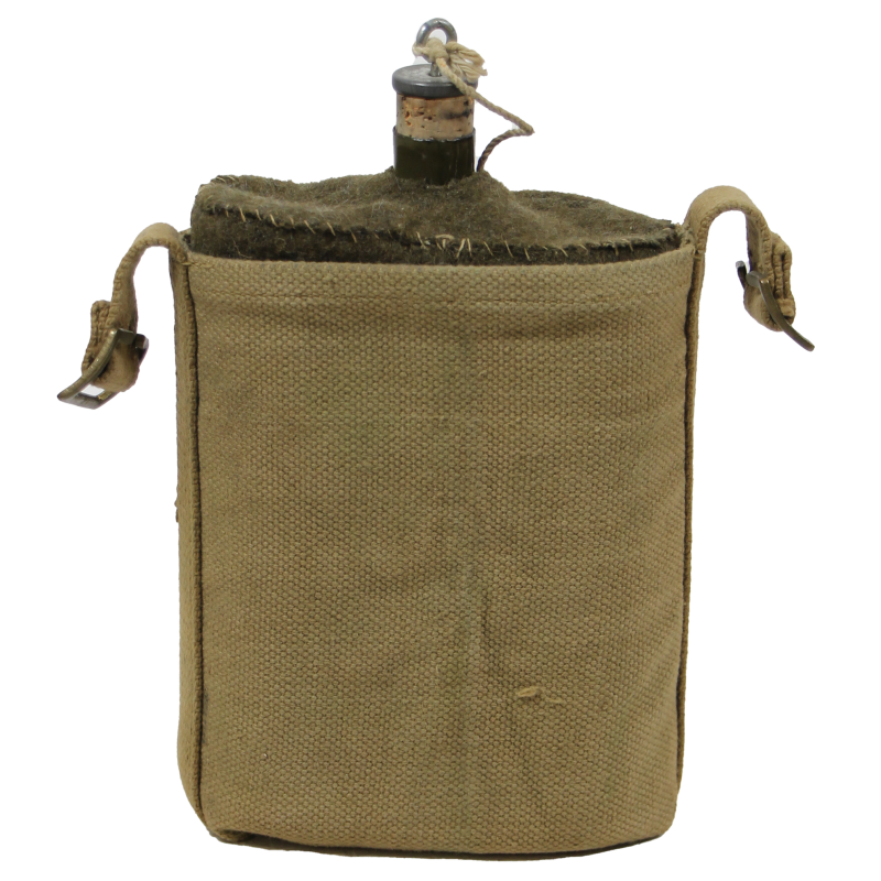 Canteen, British, with Carrier, 1943