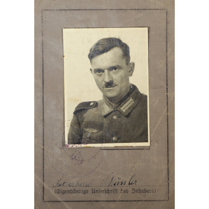Driver's Licence and Badge, Leonhard Schüssler, Heer, 1941