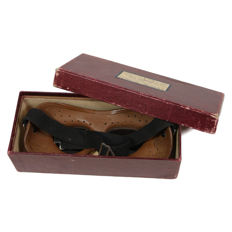 Goggles WILLSON, M-172, for SE-11 Signal Lamp (M-227), 1942, in Box