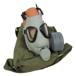 Masque à gaz, M9A1, 1952, dans sa housse, état neuf