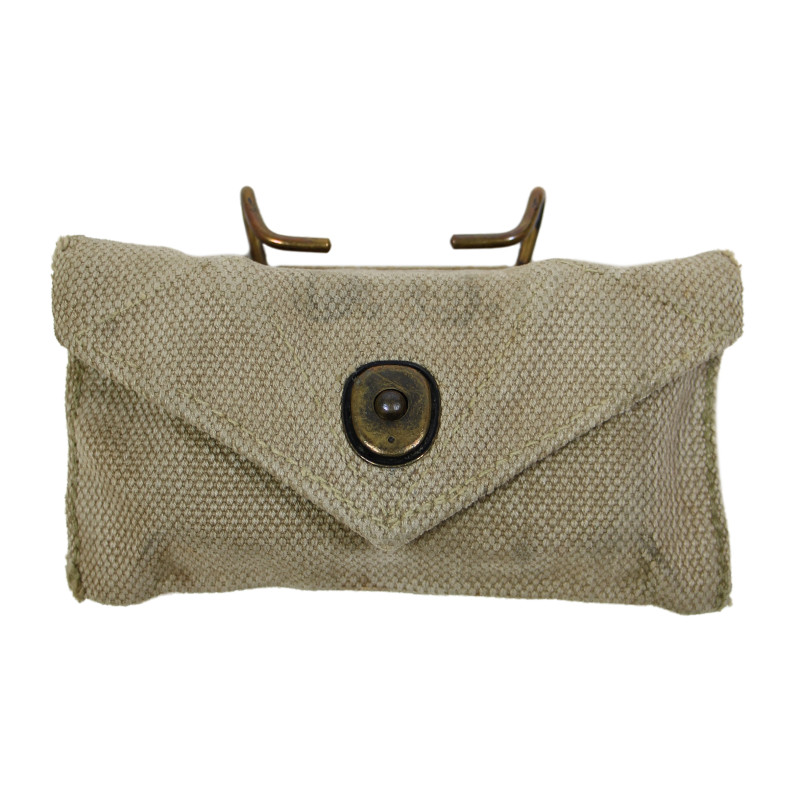 Pochette à pansement M-1924, matricule partiel, avec pansement Carlisle