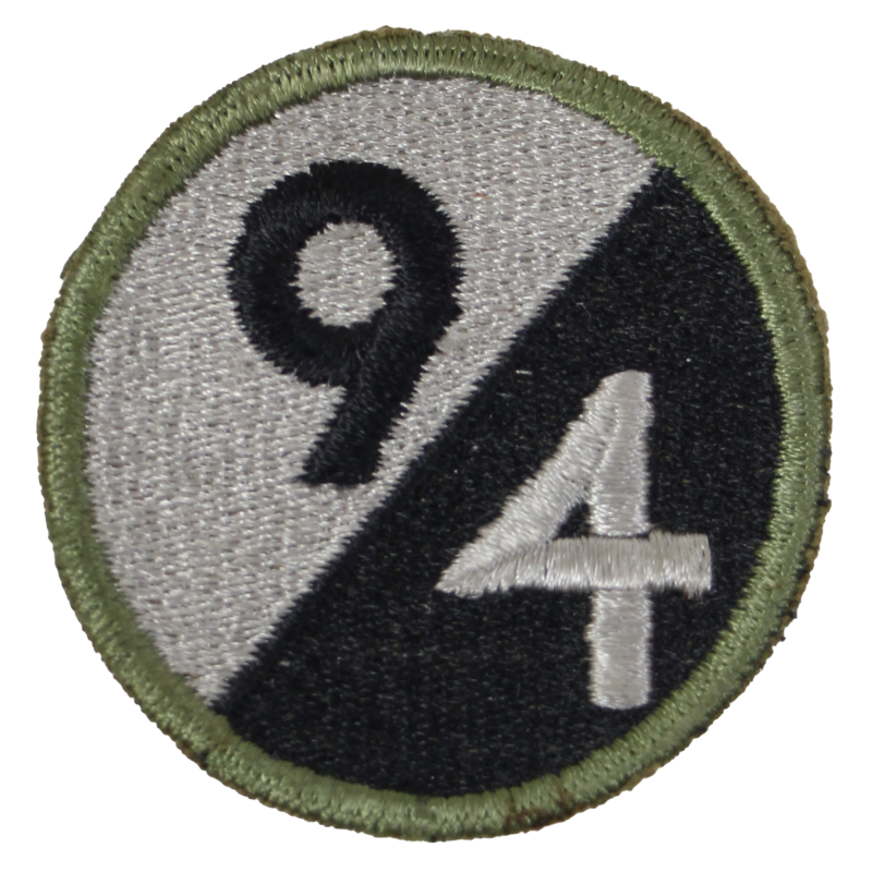 Paire de grades de Captain, Bill Enos, 356th Field Artillery Bn., 94th Inf. Division, Sterling