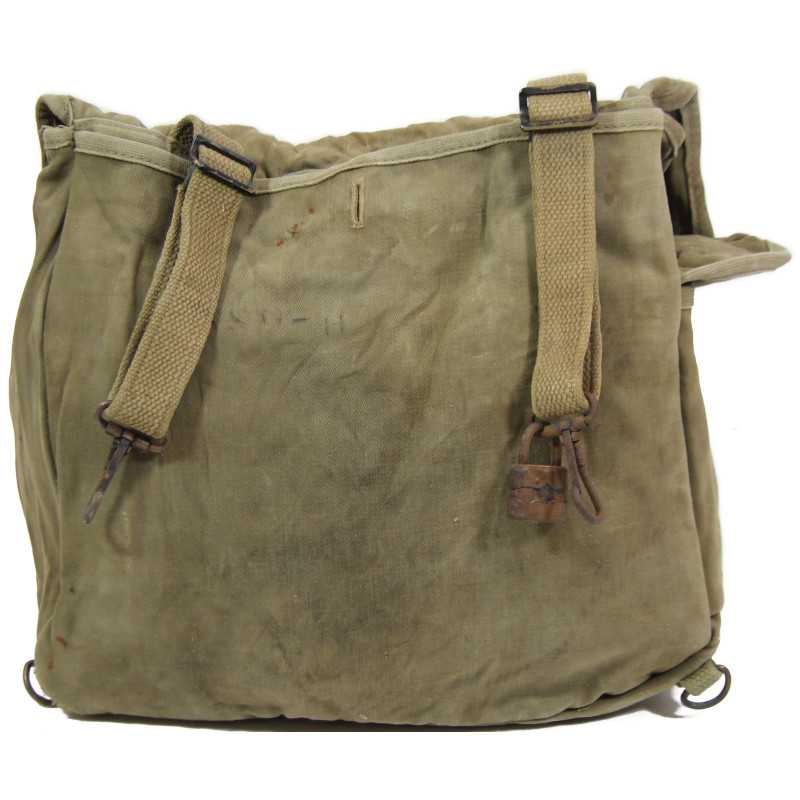 Musette M-1936, BRADFORD & CO. INC. 1942, Pvt. Horace Bosso, 922nd Engineer Aviation Regt., 9th Air Force, USAAF, ETO