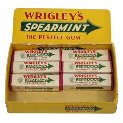 Paquets de chewing-gum, WRIGLEY'S, Spearmint, Made in Great Britain, avec présentoir