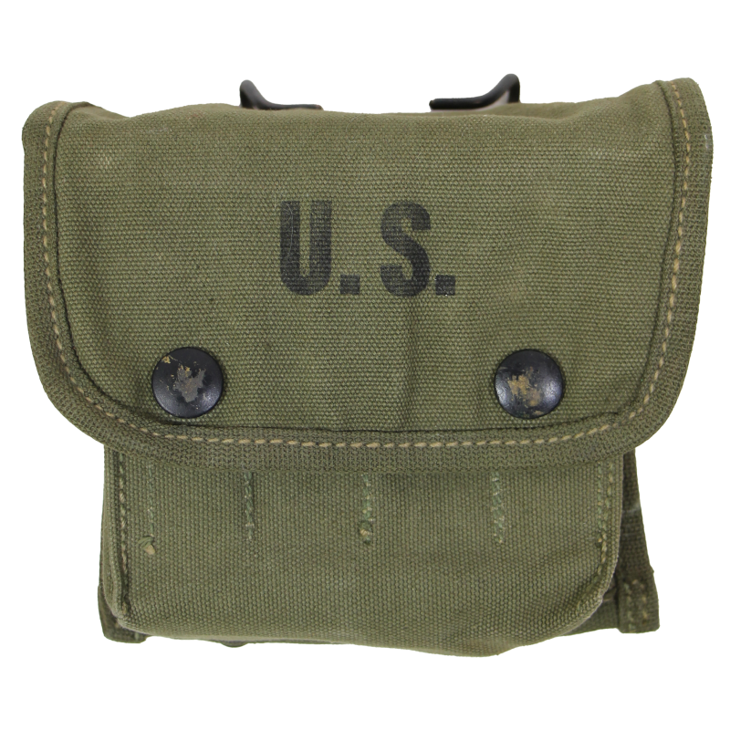 Kit médical individuel de jungle M-2, Spec. 433B, G.B. MFG. CO., Inc 1944, avec accessoires Kit médical individuel de jungle M-2, Spec. 433B, G.B. MFG. CO., Inc 1944, avec accessoires