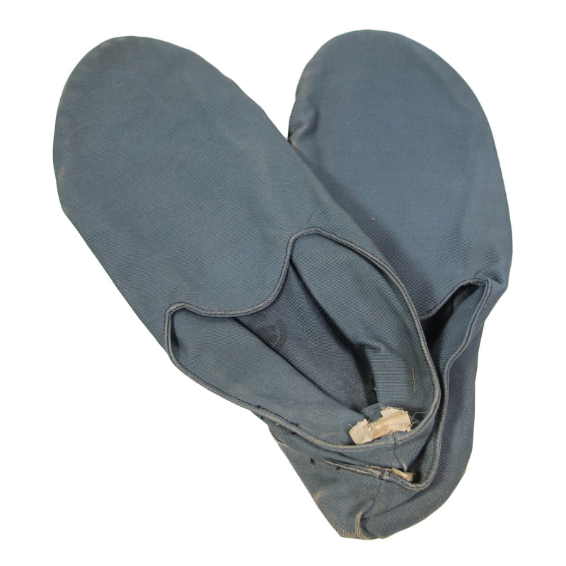 Slippers, Canadian, Small, DEACON BROTHERS LIMITED 1943