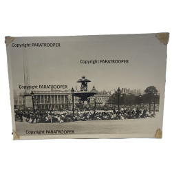 Photograph, Shooting Place de la Concorde, Liberation of Paris, August 1944