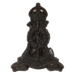 Cap Badge, Royal Pioneer Corps, plastique, (Economy Issue)