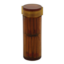 Container étanche pour allumettes, plein