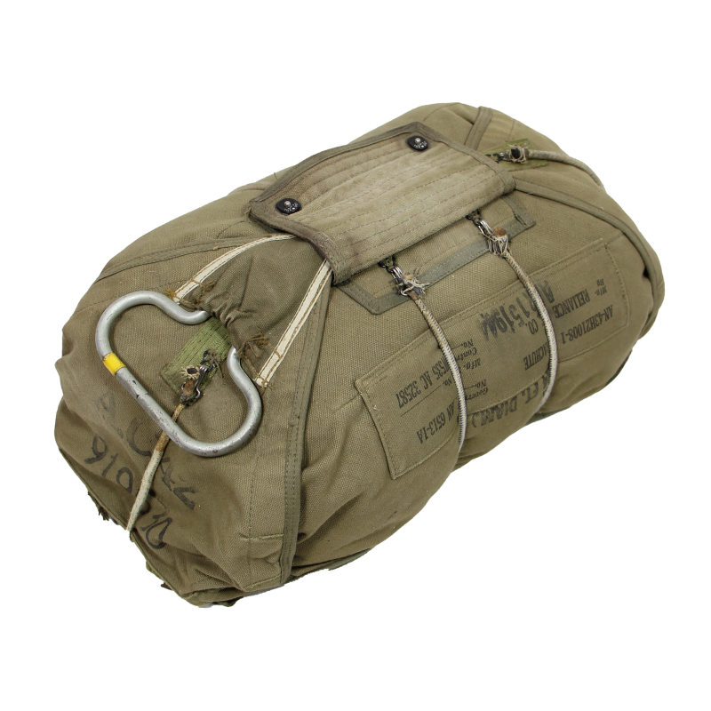 Parachute, Chest Pack, Quick Attachable Chest, Type AN-6513-1A, 1944