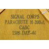 Parachute M-390-A pour radio BC-778, "Gibson Girl", SCR-578-B, USAAF, 1944